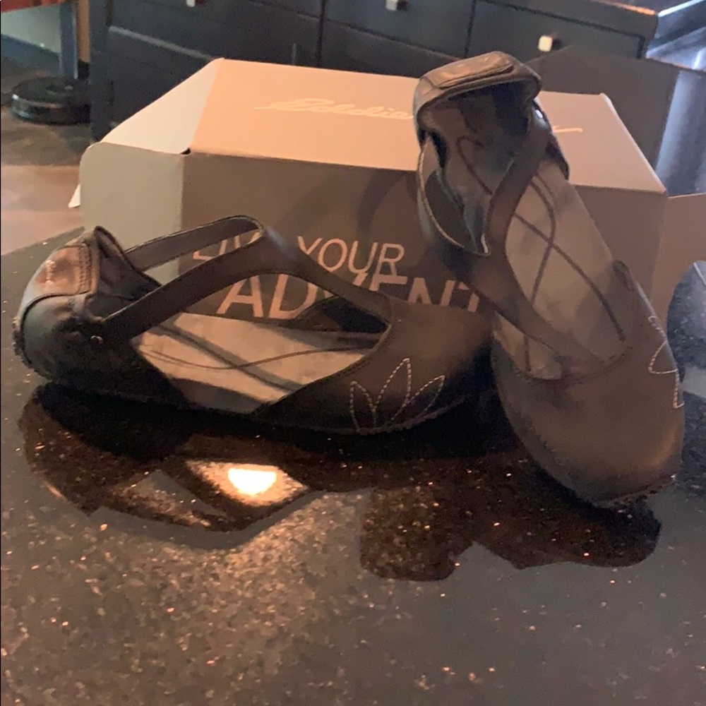 Eddie Bauer Crawford shoes size 8m